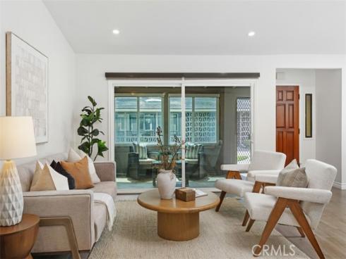 13451  Danbury  M6-133D  Lane, Seal Beach, CA