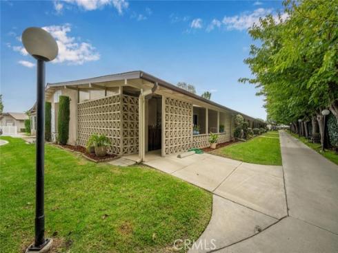13361  El Dorado  201F  Drive, Seal Beach, CA
