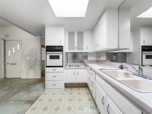 13361  El Dorado  201F  Drive, Seal Beach, CA