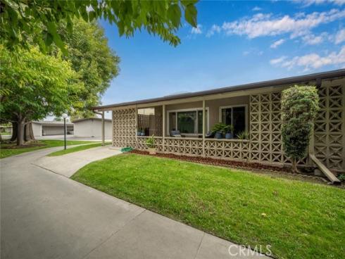 13361  El Dorado  201F  Drive, Seal Beach, CA