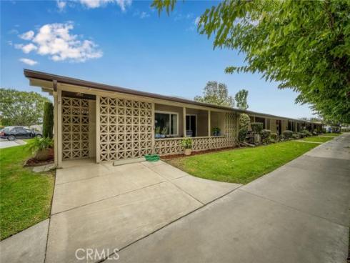 13361  El Dorado  201F  Drive, Seal Beach, CA