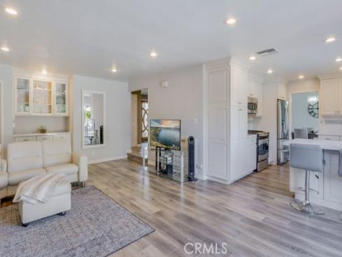 3560  Iris Cir  , Seal Beach, CA