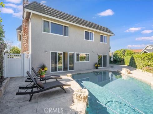 3560  Iris Cir  , Seal Beach, CA