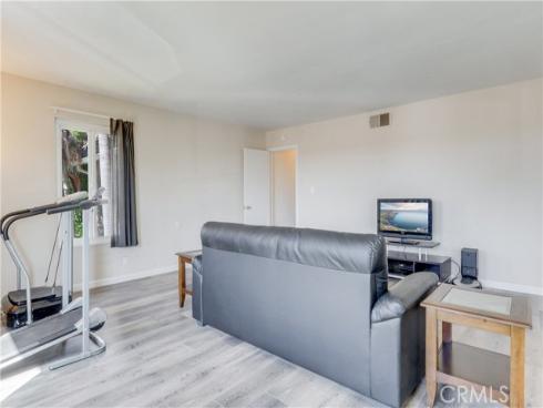 3560  Iris Cir  , Seal Beach, CA