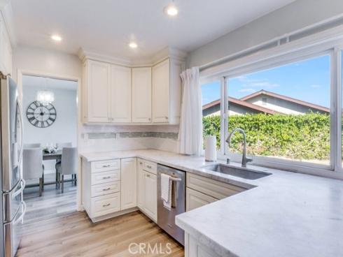 3560  Iris Cir  , Seal Beach, CA