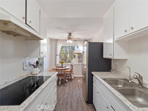 12200  Montecito  K201  Road, Seal Beach, CA