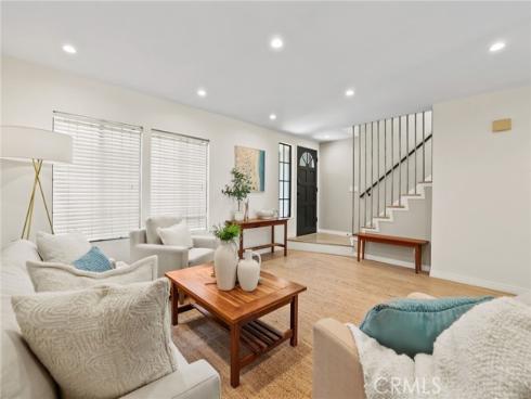 329 Regatta Way , Seal Beach, CA