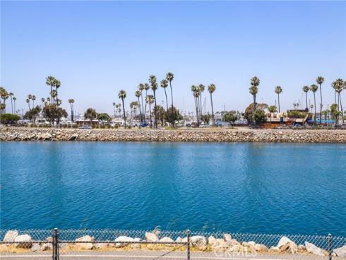 329 Regatta Way , Seal Beach, CA