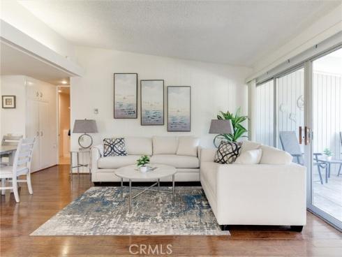 1661  Monterey  16-L  Road, Seal Beach, CA