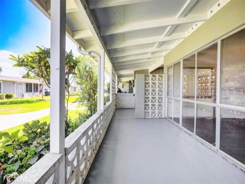 1641  Monterey Road  18H , Seal Beach, CA