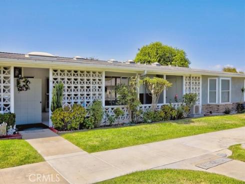 1641  Monterey Road  18H , Seal Beach, CA