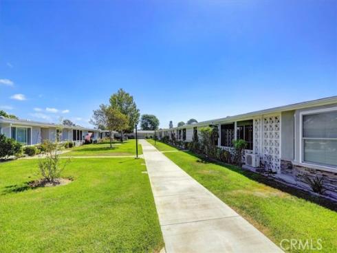 1641  Monterey Road  18H , Seal Beach, CA