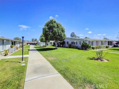 1641  Monterey Road  18H , Seal Beach, CA