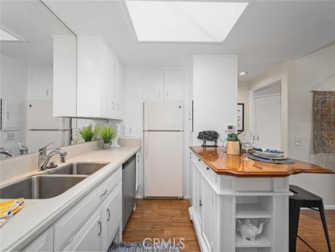 13061  Del Monte  277L  DriveM11, Seal Beach, CA