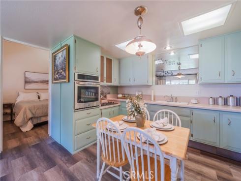 1681  Tam 0'shanter  10J M12  Road, Seal Beach, CA