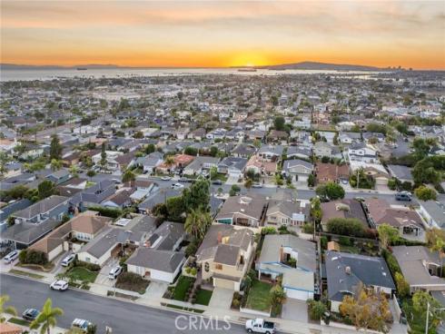 645  Sea Breeze  , Seal Beach, CA