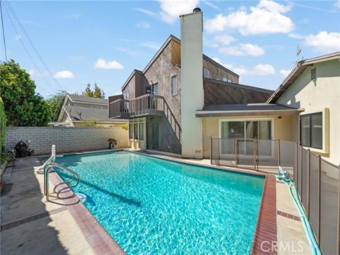 412  Emerald  , Seal Beach, CA