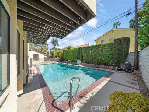 412  Emerald  , Seal Beach, CA