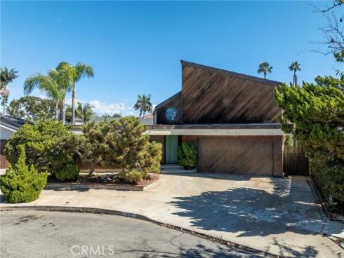 412  Emerald  , Seal Beach, CA