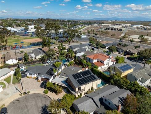 412  Emerald  , Seal Beach, CA