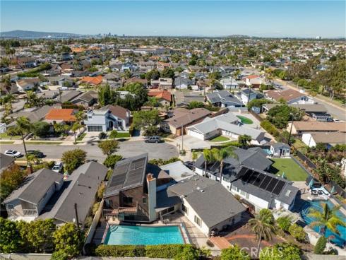 412  Emerald  , Seal Beach, CA