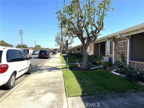 1470 Northwood Rd., M10-243i , Seal Beach, CA