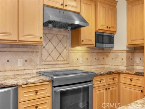 1660  Tam O'shanter  Mutual 14-5F  Road, Seal Beach, CA