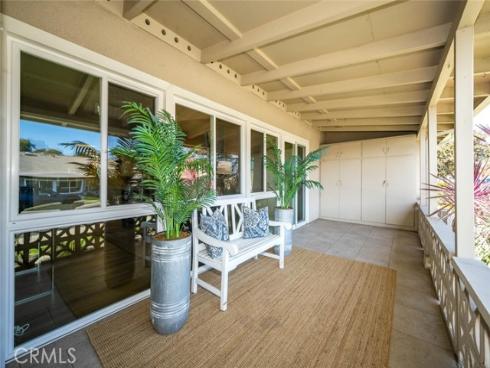 1121  Northwood  237D  M9  Road, Seal Beach, CA