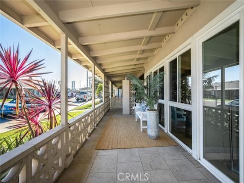 1121  Northwood  237D  M9  Road, Seal Beach, CA