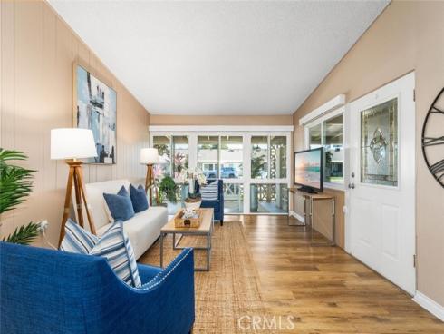 1121  Northwood  237D  M9  Road, Seal Beach, CA