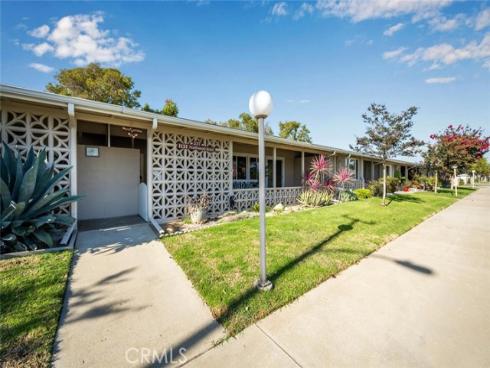 1121  Northwood  237D  M9  Road, Seal Beach, CA