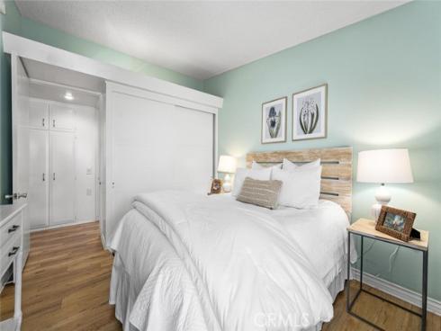 1121  Northwood  237D  M9  Road, Seal Beach, CA