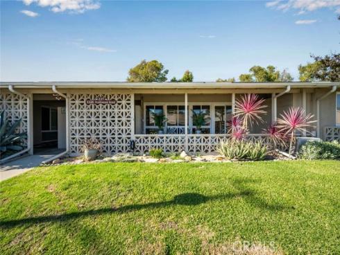 1121  Northwood  237D  M9  Road, Seal Beach, CA