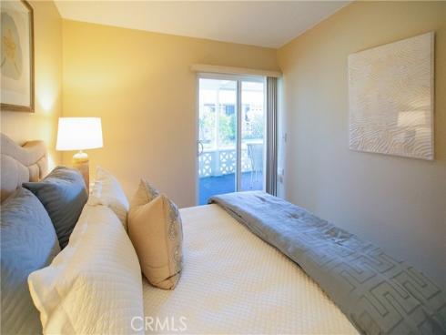 1200  Canoe Brook Dr., M3-19f  , Seal Beach, CA