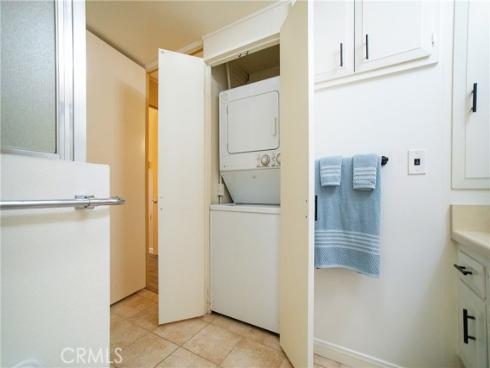 1200  Canoe Brook Dr., M3-19f  , Seal Beach, CA