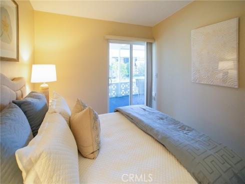 1200 Canoe Brook Dr., M3-19f , Seal Beach, CA