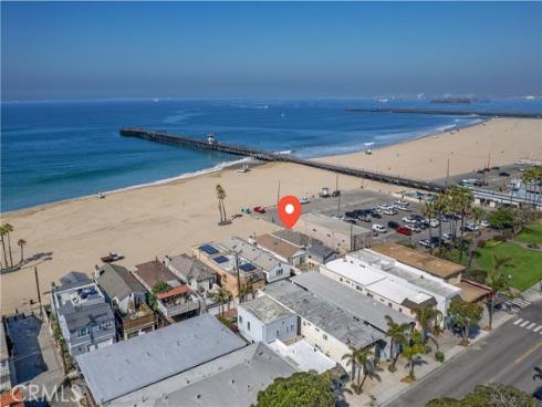 1003 Seal Way , Seal Beach, CA