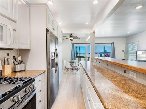 1003 Seal Way , Seal Beach, CA