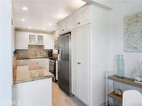 1003 Seal Way , Seal Beach, CA