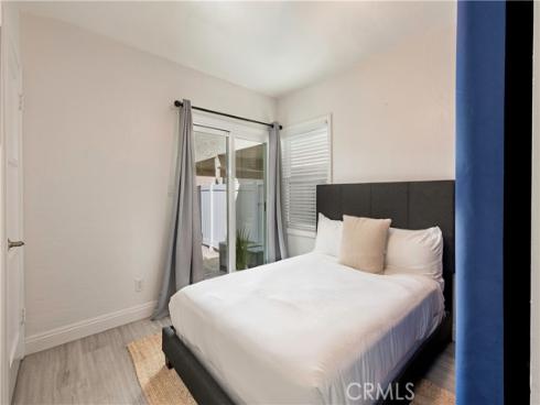 1003 Seal Way , Seal Beach, CA