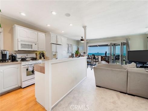 1003 Seal Way , Seal Beach, CA