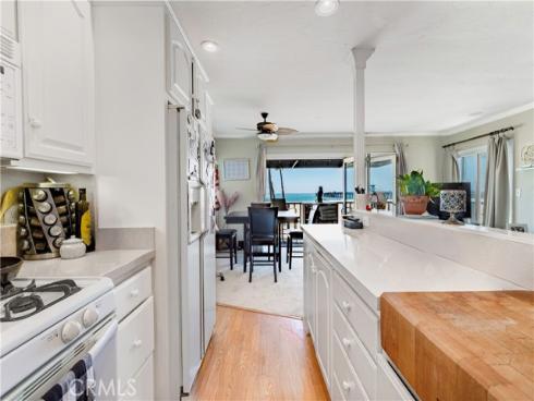 1003 Seal Way , Seal Beach, CA