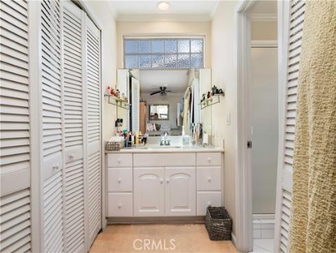 1003 Seal Way , Seal Beach, CA