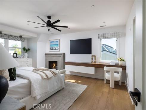 1230  Crystal Cove   Way, Seal Beach, CA