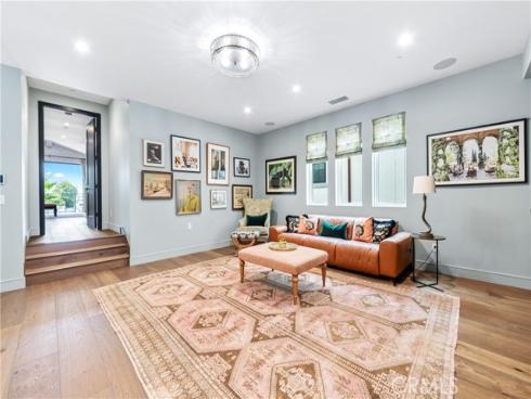 15  Marina Way  , Seal Beach, CA