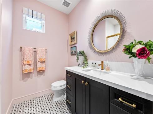 15  Marina Way  , Seal Beach, CA