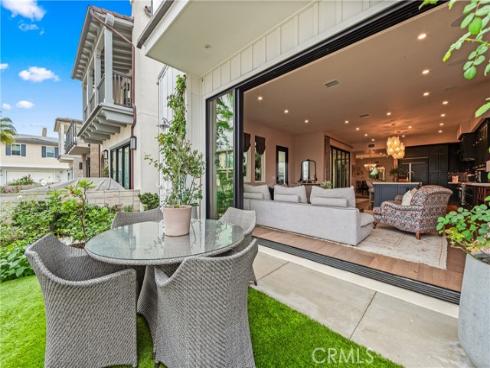 15  Marina Way  , Seal Beach, CA