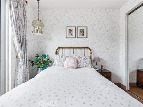 15  Marina Way  , Seal Beach, CA