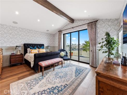 15  Marina Way  , Seal Beach, CA