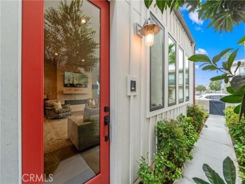 15  Marina Way  , Seal Beach, CA